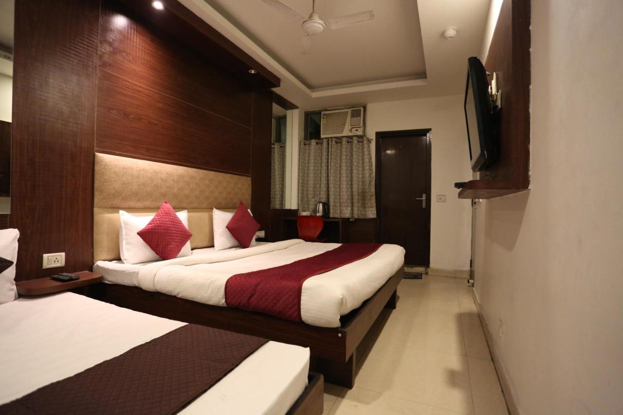 Hotel Grand Urban Luxury Near Delhi Airport Нью-Дели Экстерьер фото